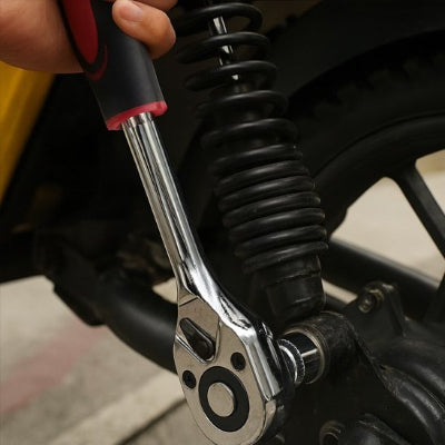 Clé à cliquet 150 mm pour fixation moto