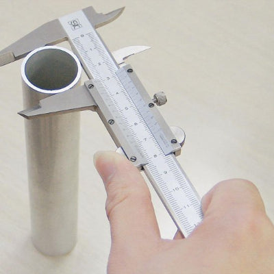 Pied a coulisse pour mesurer grosseur tuyau