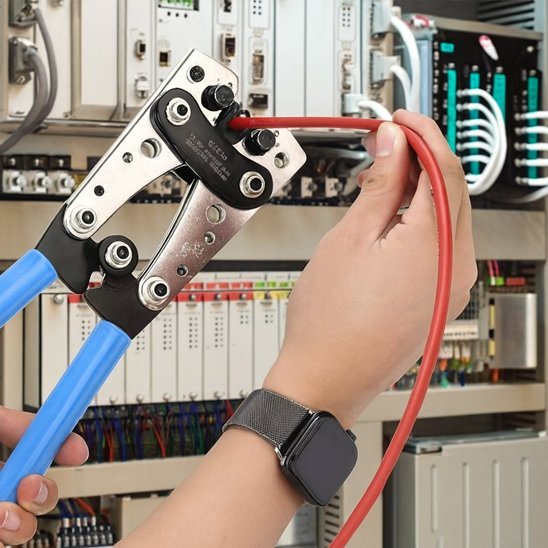 Pince a sertir pour bout de cable