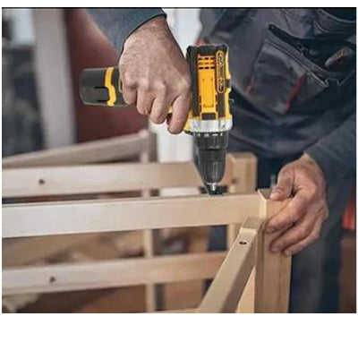 Perceuse visseuse pour visser meuble