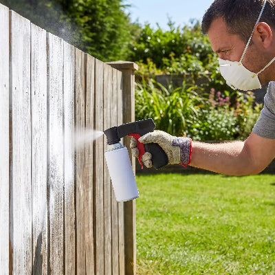 Pistolet peinture  poignée pour repeindre cloture en bois