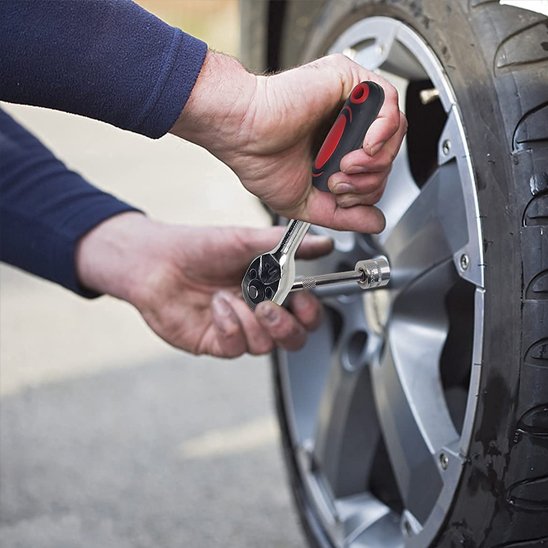 Clé à cliquet​ 150 mm pour boulons de voiture 