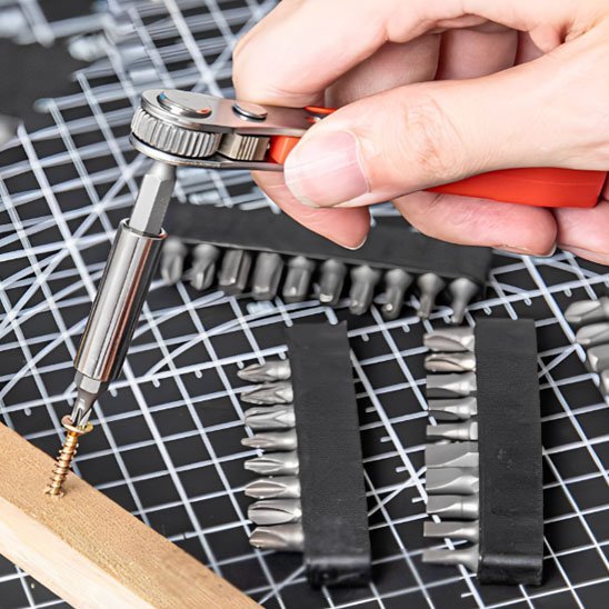 Clé à cliquet 38 dents vis a bois 