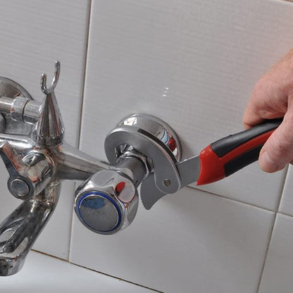 Clé à griffe pour robinet sale de bain