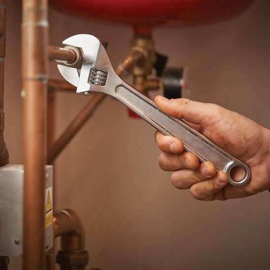 Clé à molette pour reparation plomberie