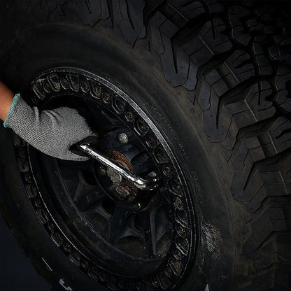 Cle a pipe pour serrage boulons roues