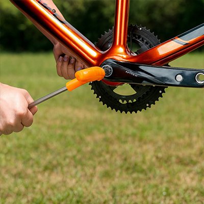 Cle allen pour serrer pedalier 