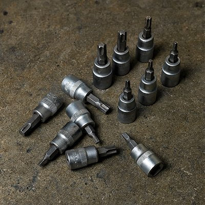Coffret à douilles multiples 