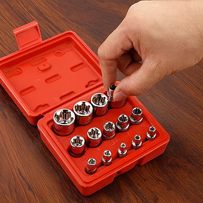 Coffret à douilles rouge 