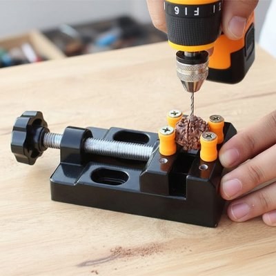 Étau pour les objets ronds