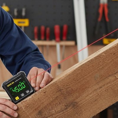 Inclinomètre  gris/noir pour indiquer la pente 