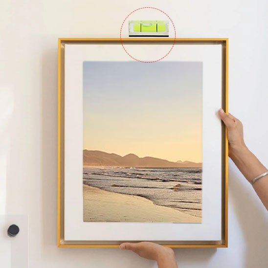 niveau à bulle pour enligner image murale 