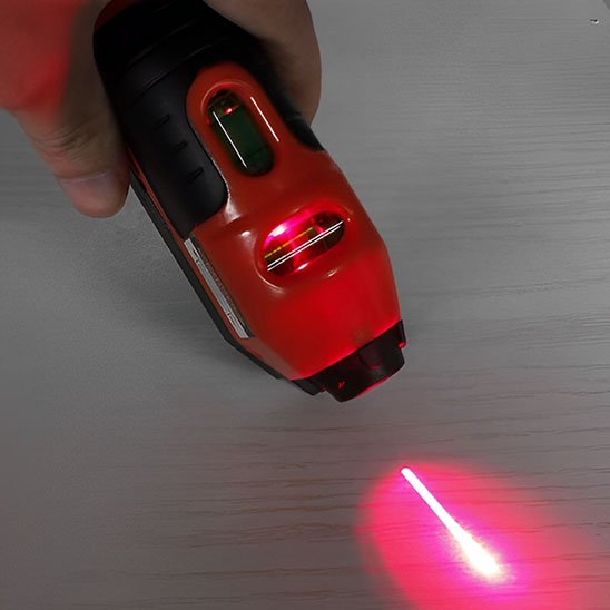 Niveau laser lumiere rouge 