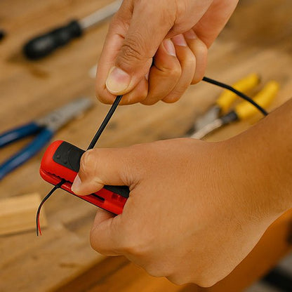 Pince a denuder precise