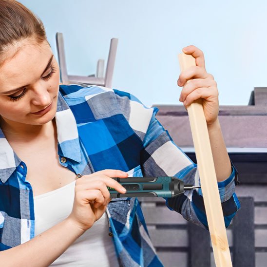 Tournevis electrique pour structure en bois 