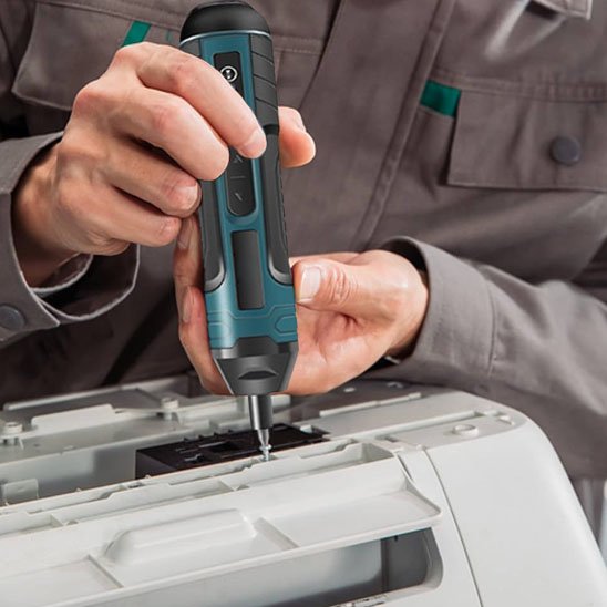 Tournevis electrique pour structure en plastique 